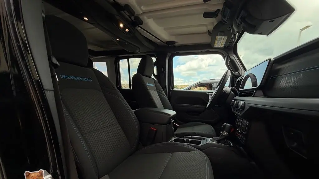 2025 Jeep Wrangler Rubicon 4xe