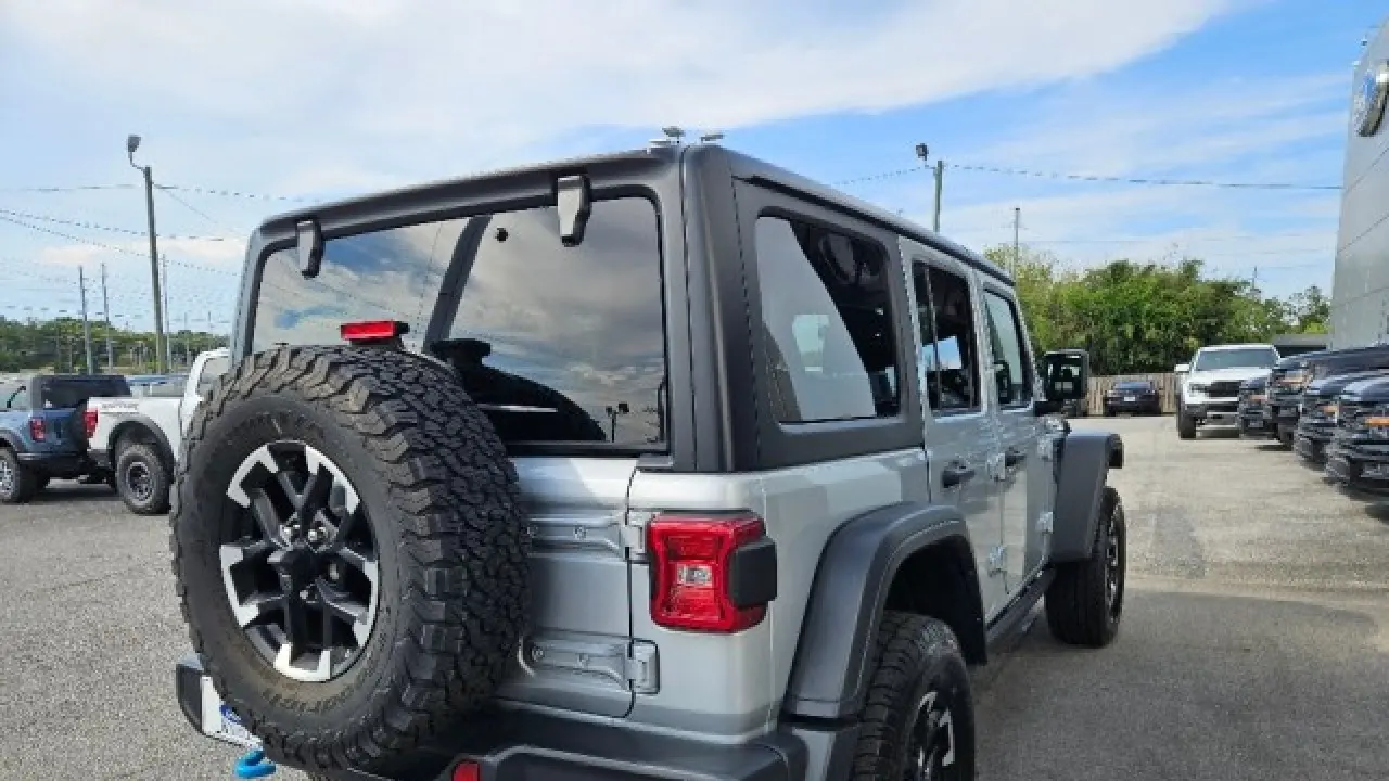 2024 Jeep Wrangler Rubicon 4xe