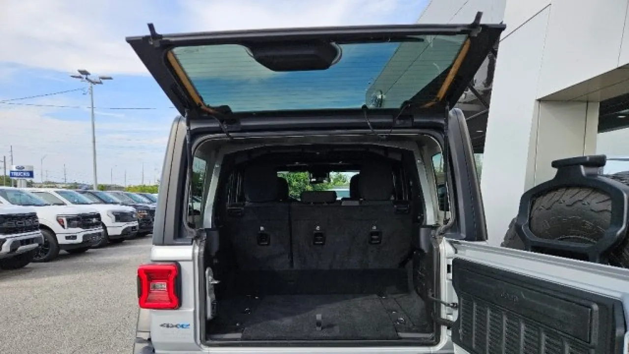 2024 Jeep Wrangler Rubicon 4xe