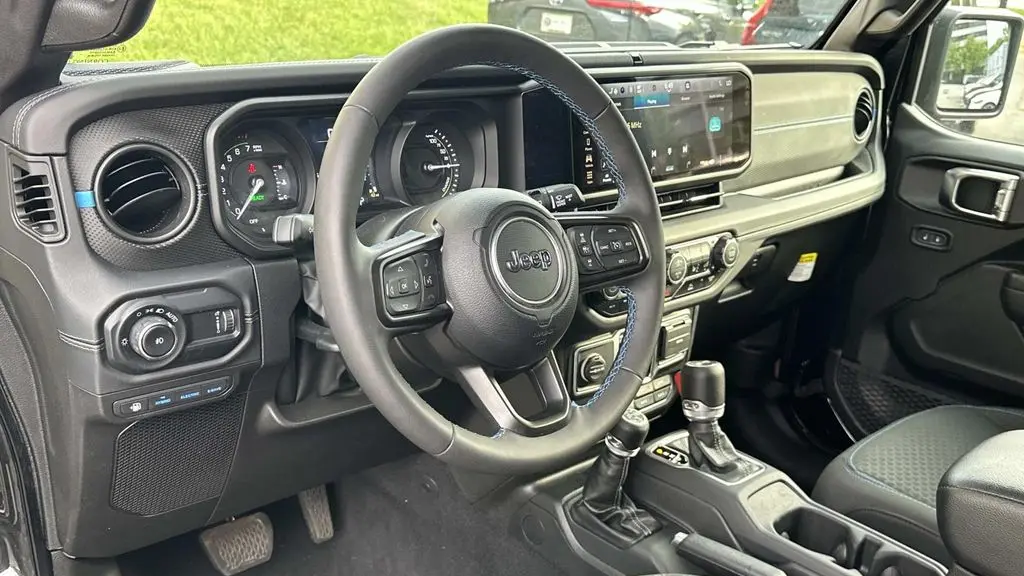 2025 Jeep Wrangler Rubicon 4xe