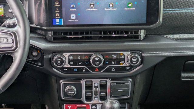 2025 Jeep Wrangler Rubicon 4xe