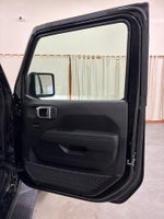 2024 Wrangler Thumbnail 36