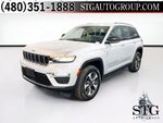 2022 Grand Cherokee Thumbnail 1