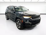 2022 Grand Cherokee Thumbnail 3