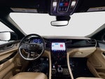 2022 Grand Cherokee Thumbnail 18