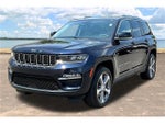 2022 Grand Cherokee Thumbnail 4
