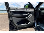 2022 Grand Cherokee Thumbnail 22