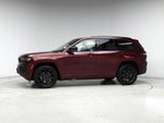 2024 Grand Cherokee Thumbnail 3