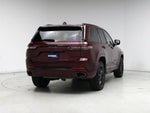 2024 Grand Cherokee Thumbnail 8