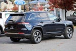 2024 Grand Cherokee Thumbnail 4