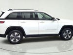 2022 Grand Cherokee Thumbnail 15