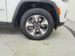 2022 Grand Cherokee Thumbnail 25