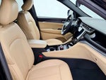 2023 Grand Cherokee Thumbnail 24
