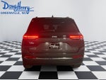 2024 Grand Cherokee Thumbnail 4