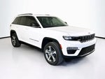 2022 Grand Cherokee Thumbnail 24