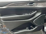 2023 Grand Cherokee Thumbnail 19
