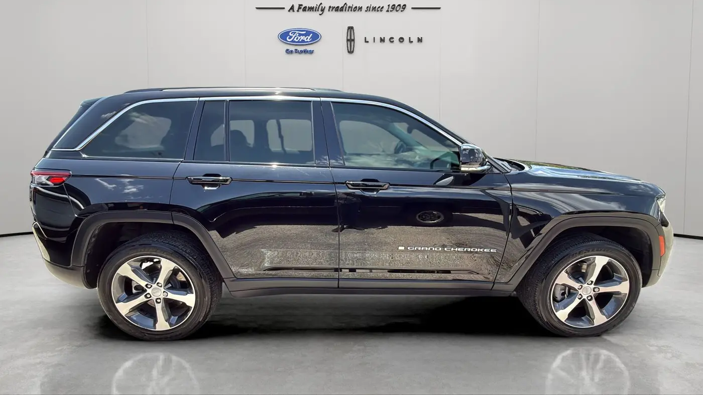 2023 Jeep Grand Cherokee 30th Anniversary 4xe