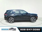 2024 Grand Cherokee Thumbnail 2