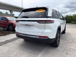 2024 Grand Cherokee Thumbnail 3