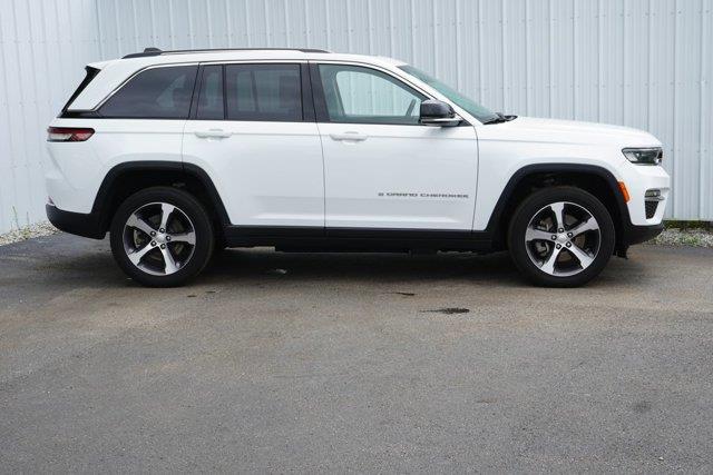 2023 Jeep Cherokee - $23,900