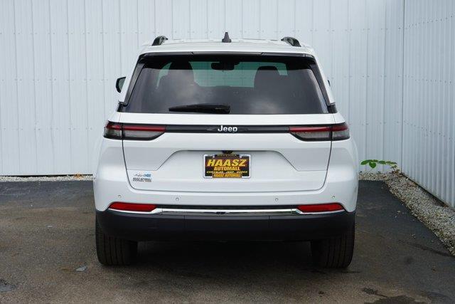 2023 Jeep Cherokee - $23,900