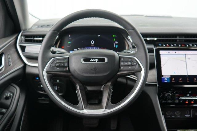 2023 Jeep Cherokee - $23,900