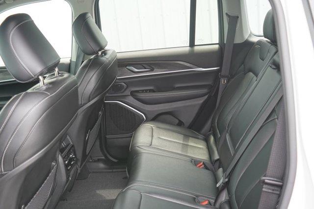 2023 Jeep Cherokee - $23,900