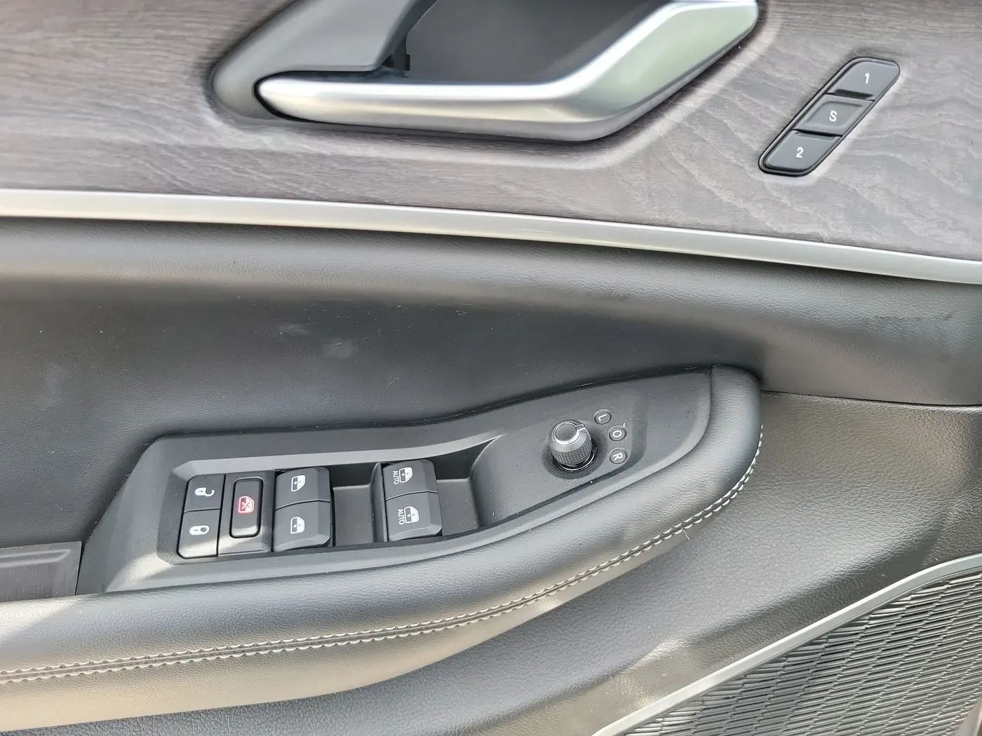 2022 Jeep Cherokee - $23,990