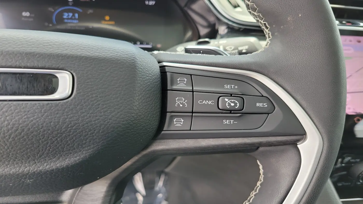 2022 Jeep Cherokee - $23,990