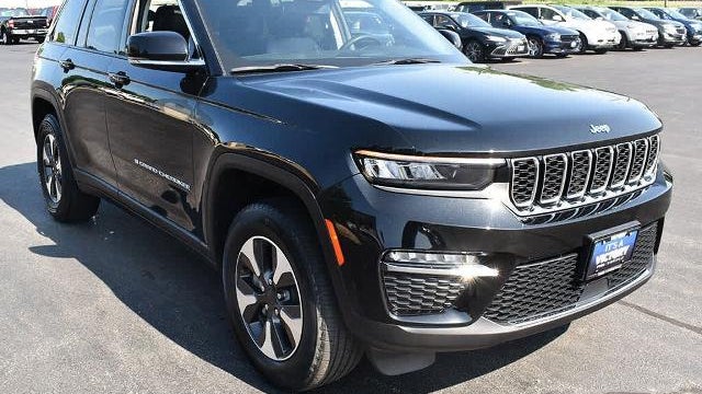 2023 Jeep Grand Cherokee 30th Anniversary 4xe