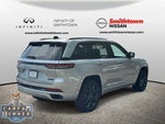 2023 Grand Cherokee Thumbnail 9