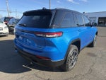 2022 Grand Cherokee Thumbnail 6