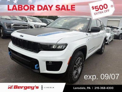 Photo of a 2022 Jeep Grand Cherokee 4X4 Trailhawk 4XE 4DR SUV for sale