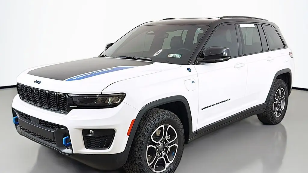 2023 Jeep Grand Cherokee Trailhawk 4xe Carb State Package