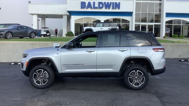2022 Jeep Grand Cherokee Trailhawk 4xe