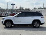 2022 Grand Cherokee Thumbnail 4