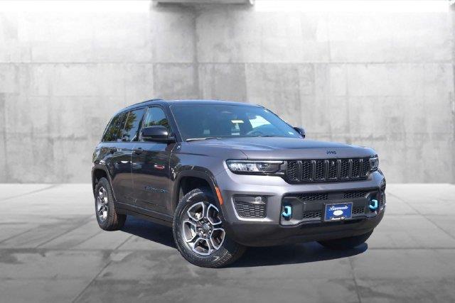 2024 Jeep Cherokee - $27,990