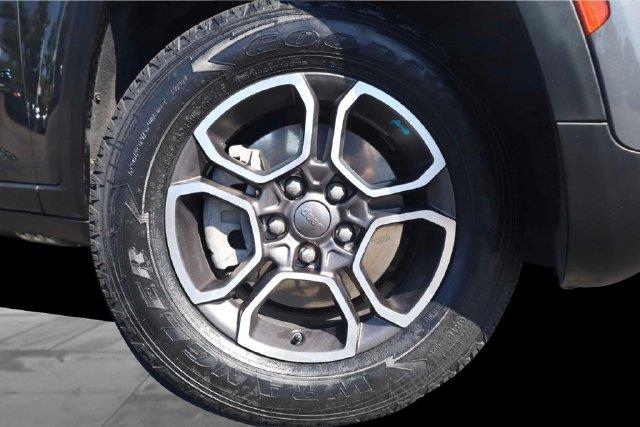 2024 Jeep Cherokee - $27,990
