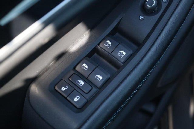 2024 Jeep Cherokee - $27,990