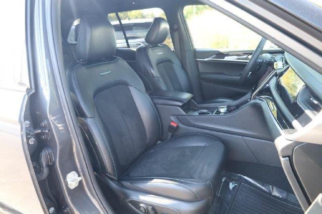 2024 Jeep Cherokee - $27,990
