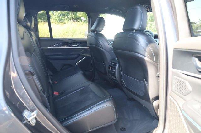 2024 Jeep Cherokee - $27,990
