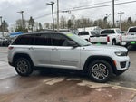 2024 Grand Cherokee Thumbnail 5