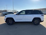 2024 Grand Cherokee Thumbnail 6