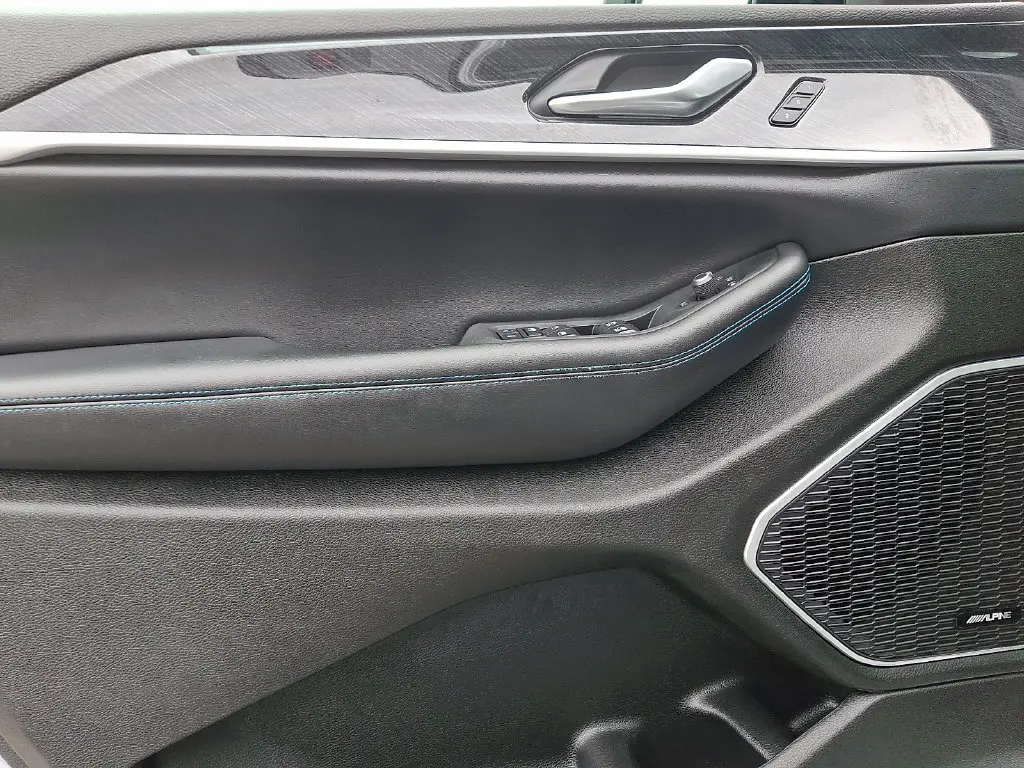 2023 Jeep Cherokee - $24,700
