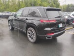 2024 Grand Cherokee Thumbnail 4