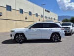 2022 Grand Cherokee Thumbnail 2