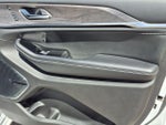2022 Grand Cherokee Thumbnail 16