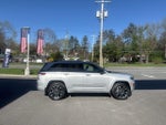 2023 Grand Cherokee Thumbnail 5