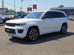 2023 Grand Cherokee Thumbnail 3