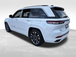 2023 Grand Cherokee Thumbnail 4